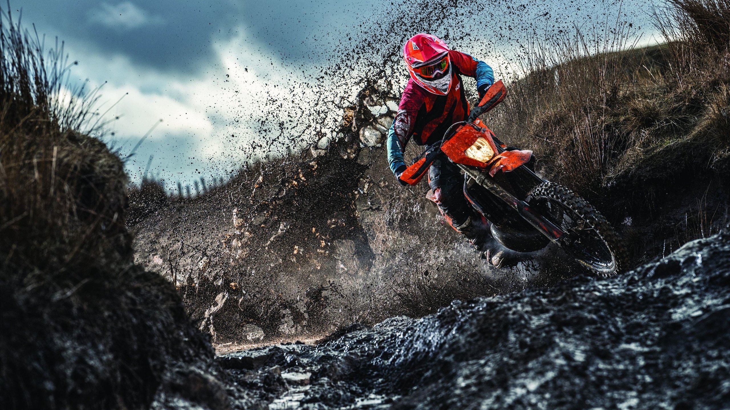 世界杯精彩纷呈：每场都令人热血沸腾！，世界杯锦集